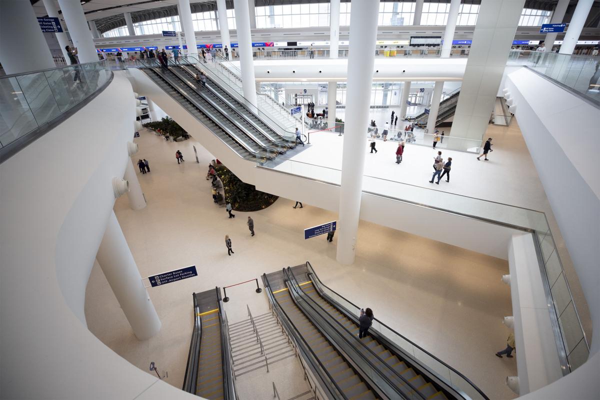 NewarkLiberty (EWR) Airport Gate greeters Airport Concierge Experts